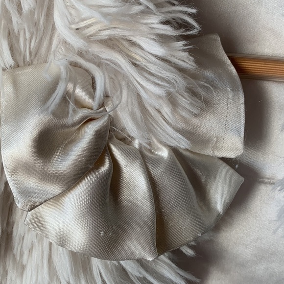 KOALA KIDS White Faux Fur Vest with Bow - Picture 4 of 7